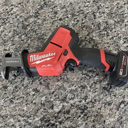 Milwaukee M12 Brushless Fuel Hackzall With 4.0 Battery