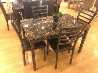 Dining table with 4 chairs set