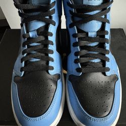 AIR JORDAN 1  University Blue Size 9.5 Men’s 