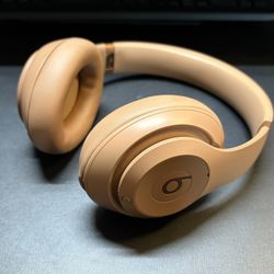 Beats Studio Pro x Kim Kardashian “Dune” (Like New) No Box $140