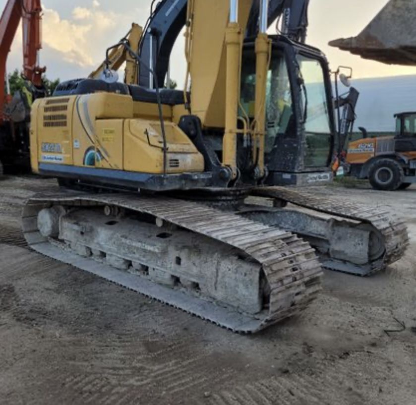 Used Kobelco SK210 Excavator