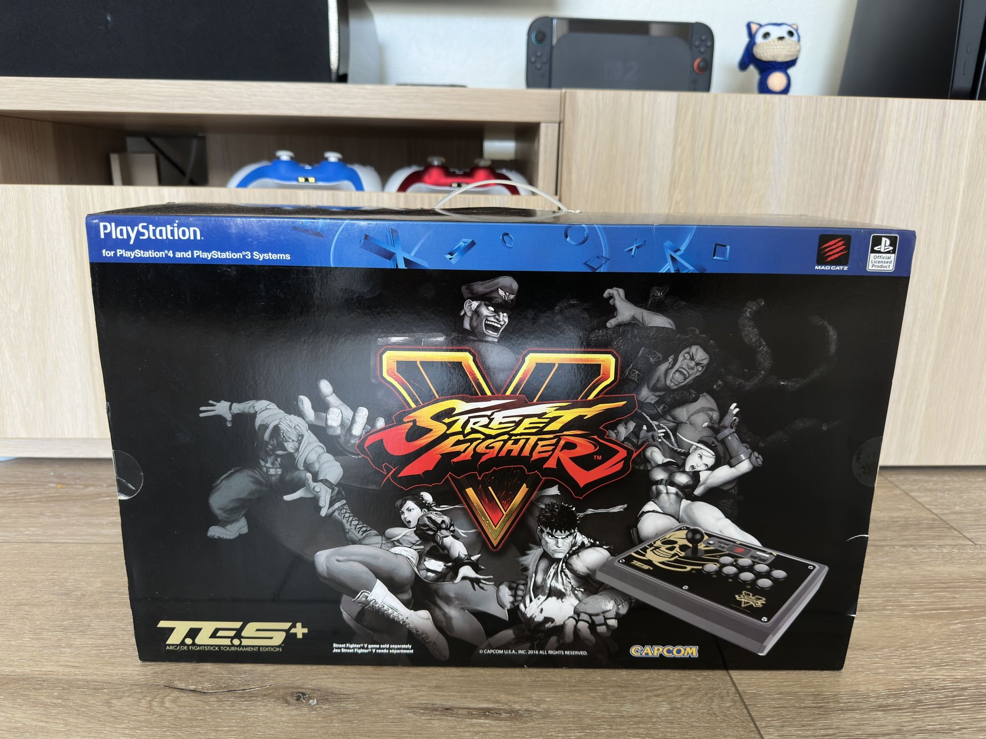 Mad Catz TES+ Street Fighter V Arcade FightStick For PS4 & PS3