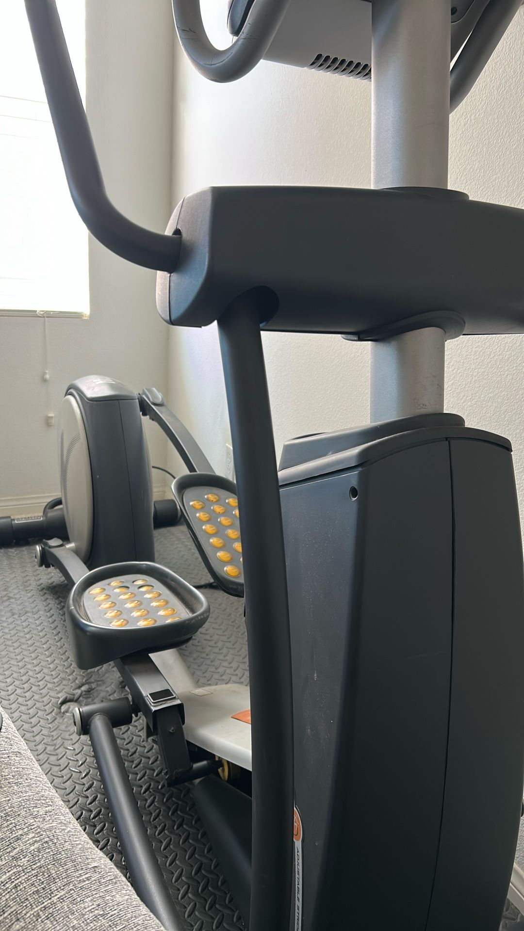 Exercise Machine For Running And Staying Fit