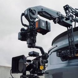 DJI Ronin RS4 Pro Gimbal Stabilizer – Like New – $600