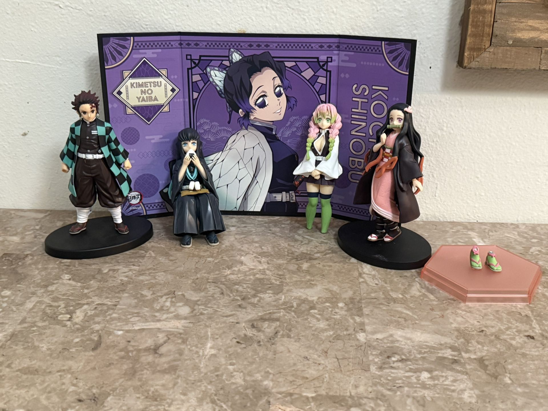 Demon Slayer Anime Action Figure Figurine Toys Lot & Background Board