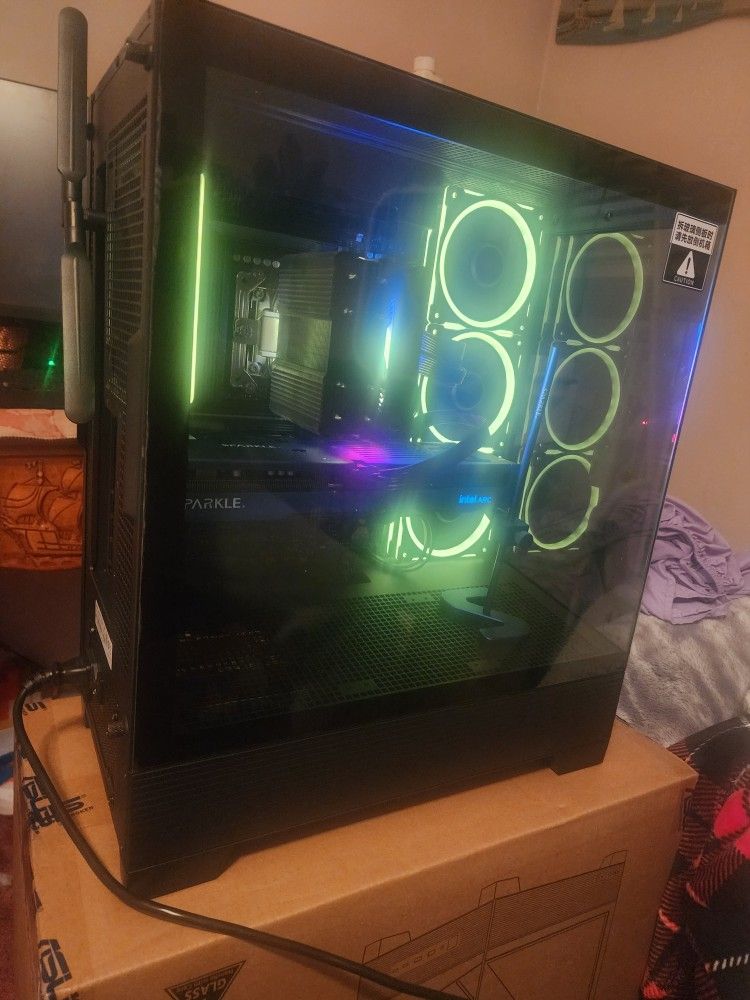 Custom Gaming PC β Ryzen 7 7700X + ARC B580 Titan 12GB + 32GB DDR5 β Great for 1080p/1440p Gaming