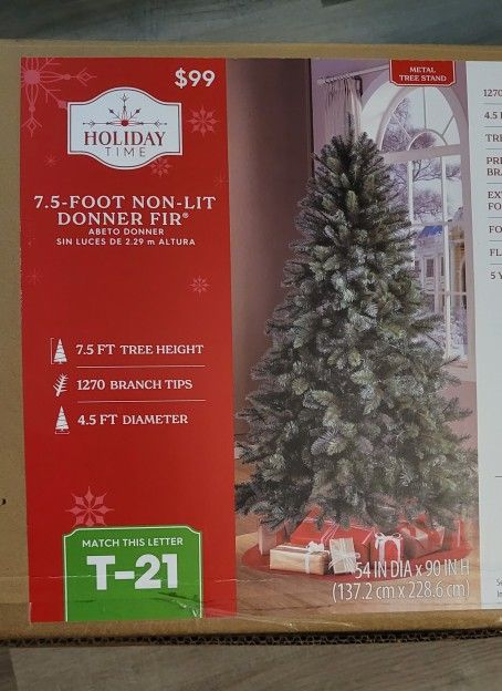 Non-lit Tree