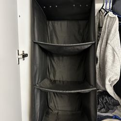 Hanging Shelves black