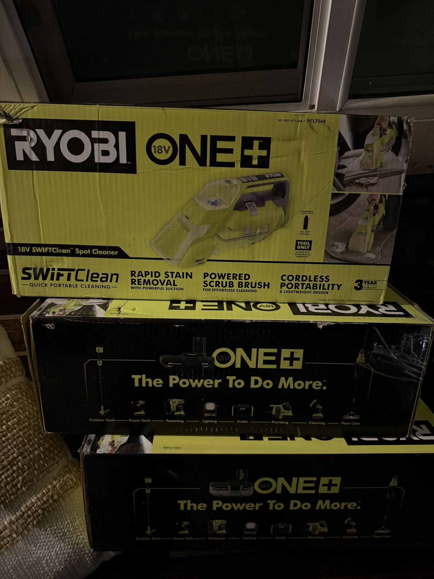 RYOBI 18V Cordless SWIFTClean Spot Cleaner (Tool-Only)