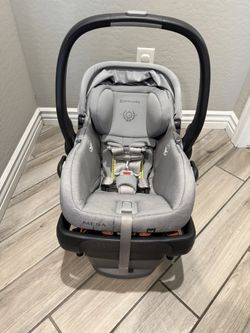 Uppa Baby Mesa V2