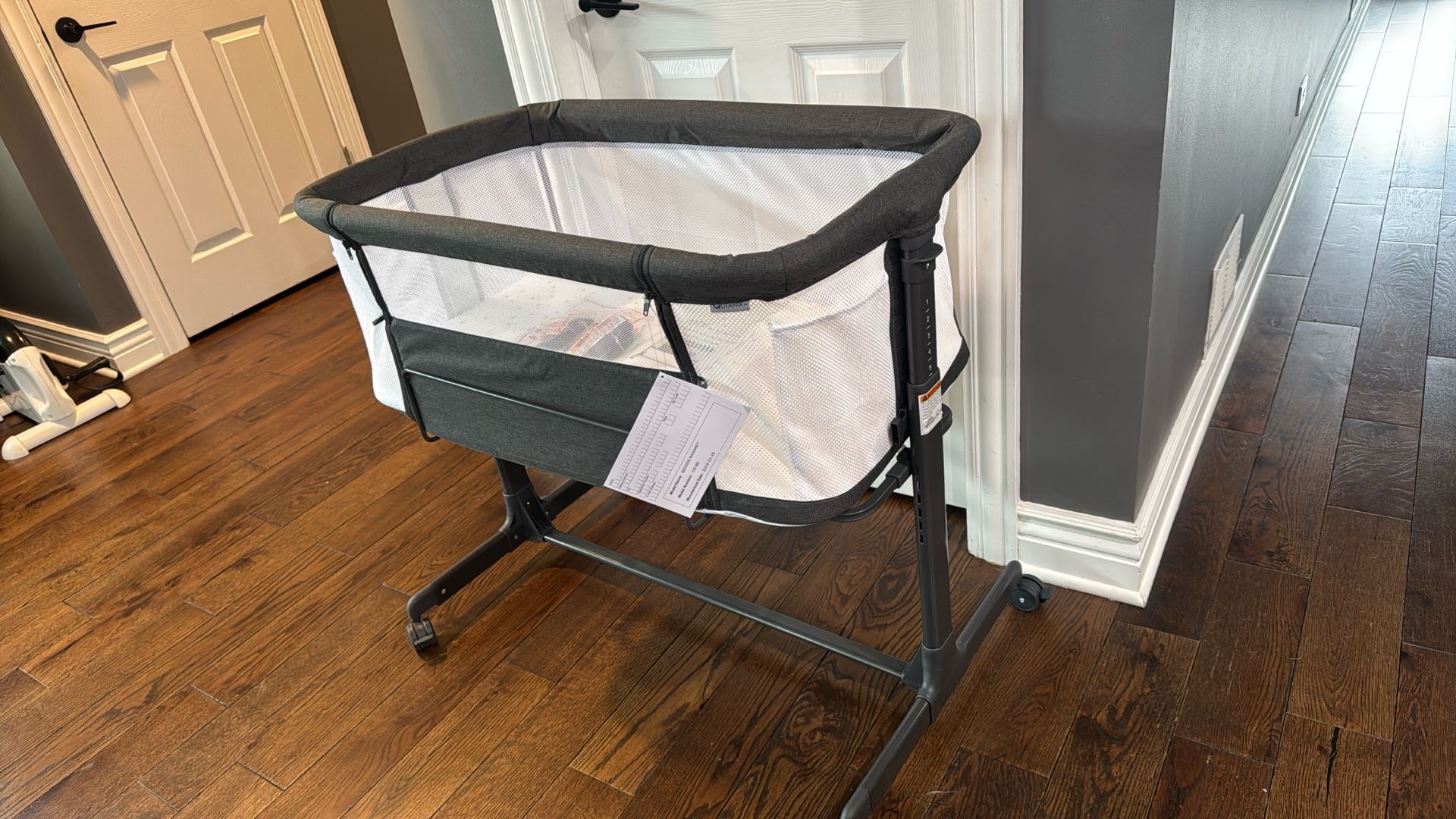 Quitanix Baby Bassinet W/wheels