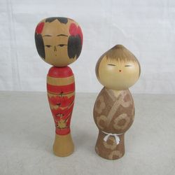Japanese Pair Of Kokeshi Vintage Wooden Hand Crafted Dolls Signed


