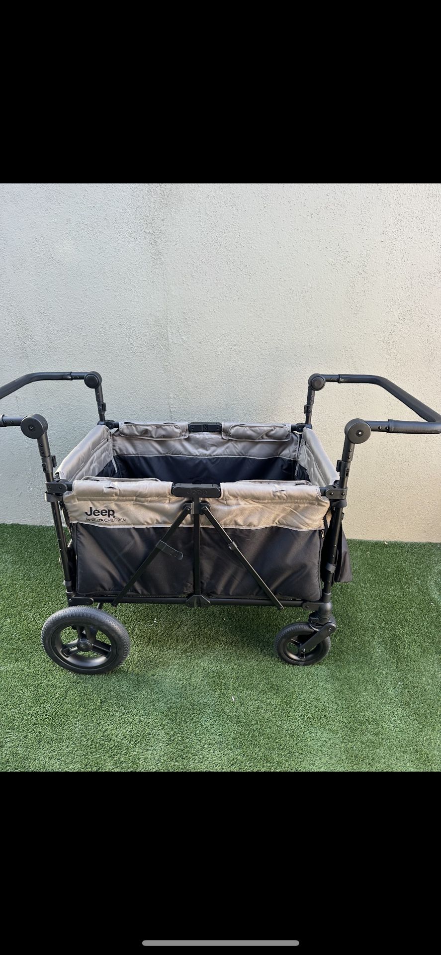 Jeep/ Wagon/ Stroller/ baby/ kids/ beach/ sports/ Gladiator wagon/ travel