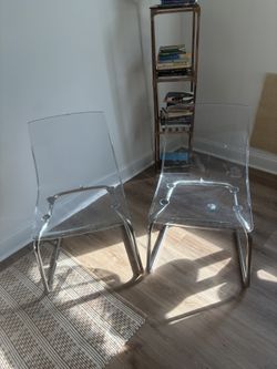 Set Of Two Transparent Chairs 