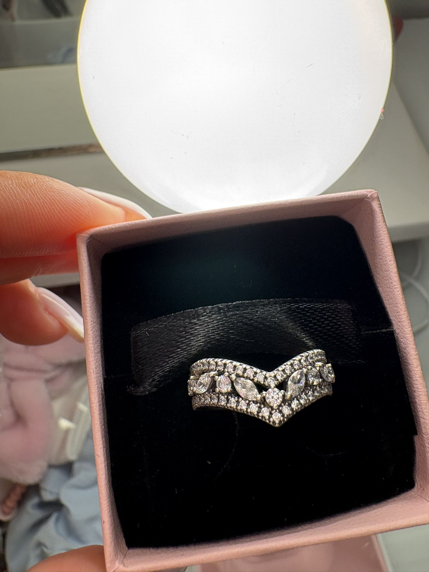 Pandora Princess wishbone