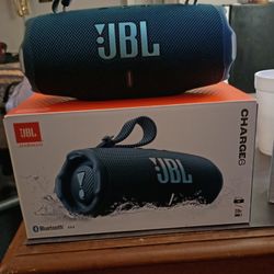 Brand New JBL Charge 6 And Brand New Bottle Of Creed Cologne 