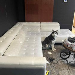 White Lounge Couch Very Nice 