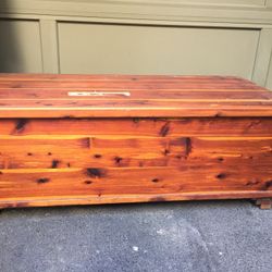 Vintage Wood Trunk, Project Piece