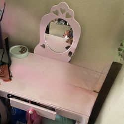 Pink Girl, Vanity(no stool seat)