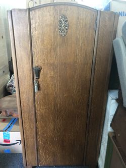 Oak antique armoire