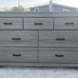 Bronyan Queen Panel Bed with Mirrored Dresser,  and Nightstand