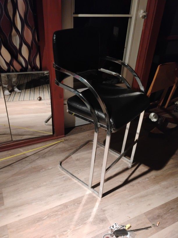 Sleek Mid Century Milo Baughman Chrome Black Flat Bar Cantilev