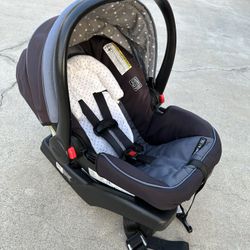 Graco Baby Car Seat w/Base