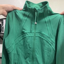 lululemon jacket 