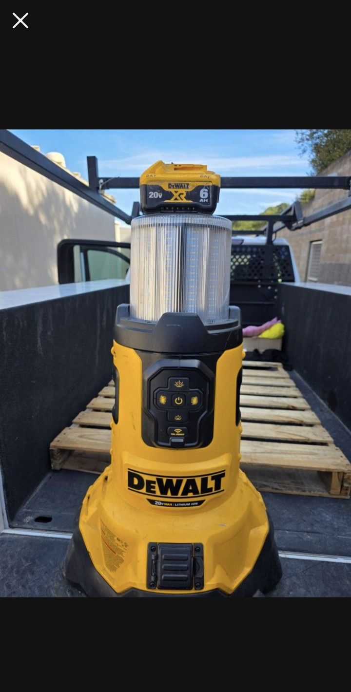 Dewalt Light