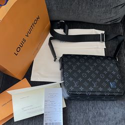 Lv messenger bag
