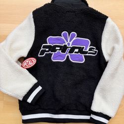 NWT NEW Women’s Size S Petals by Petals & Peacocks Black & White Sherpa Varsity Jacket Bomber Street Wear