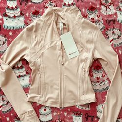 Lululemon 💕 Cropped Jacket $75 **READ DESCRIPTION**