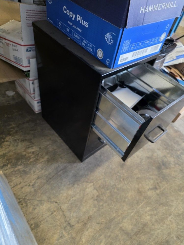 2 Drawer Filing Cabinet 25"x14"