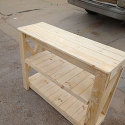 Farmhouse Style Entry Table