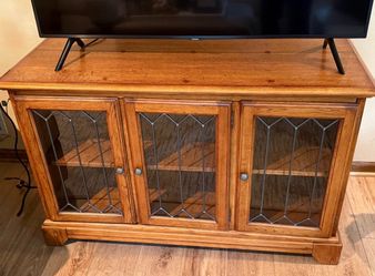 Oak Wood Media Console with Leaded Glass Doors