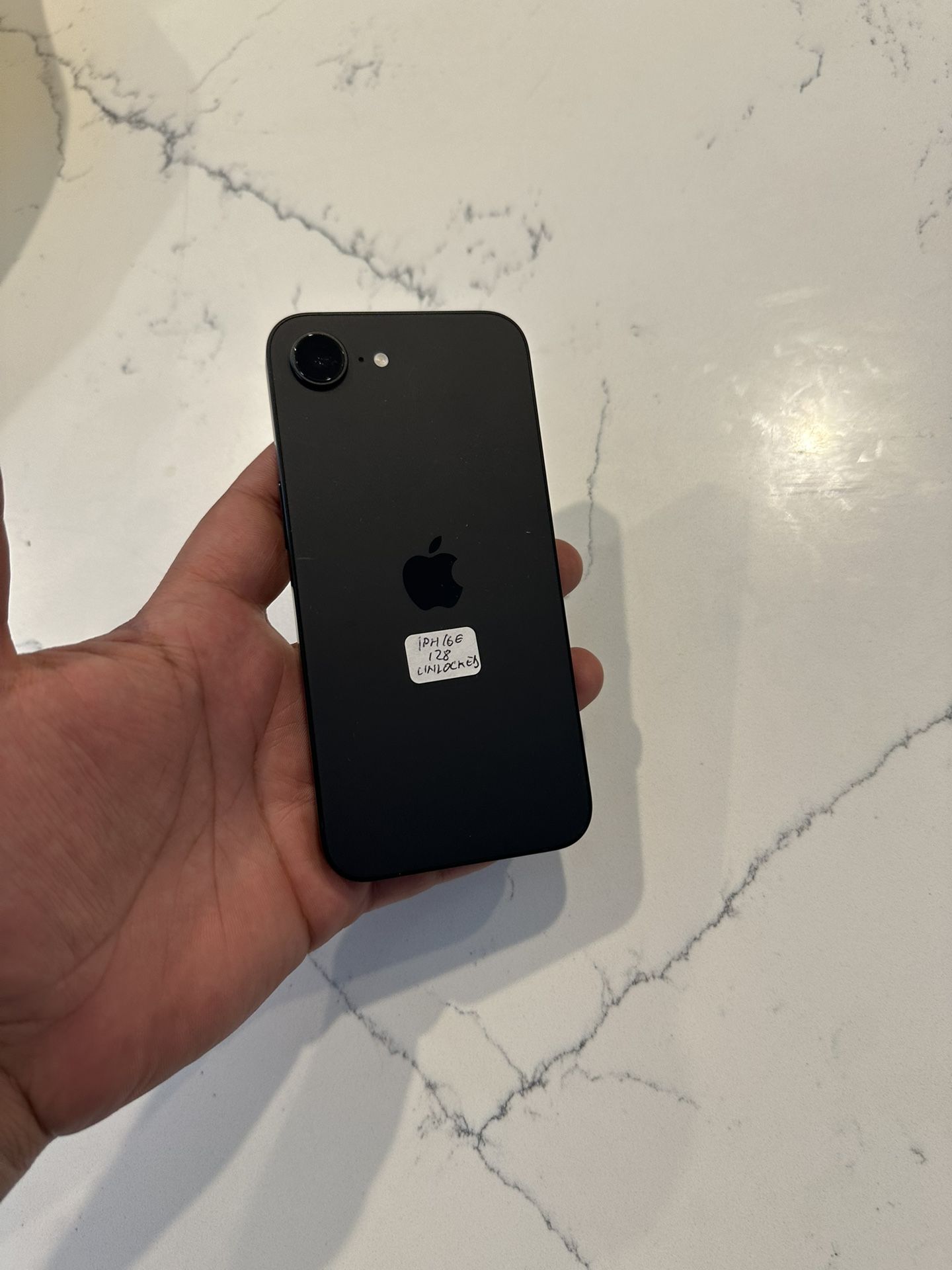 iPhone 16 E 128 Gb Unlocked