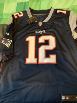 Brand new with tags Tom Brady Patriots jersey