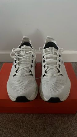 On Cloudsurfer Max Men's 8.5 Lace-Up Mesh Low Top Sneakers Triple White