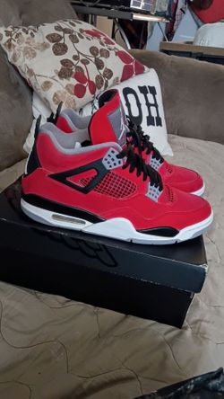 Air Jordan 4 Retro Toro Bravo Sneakers
