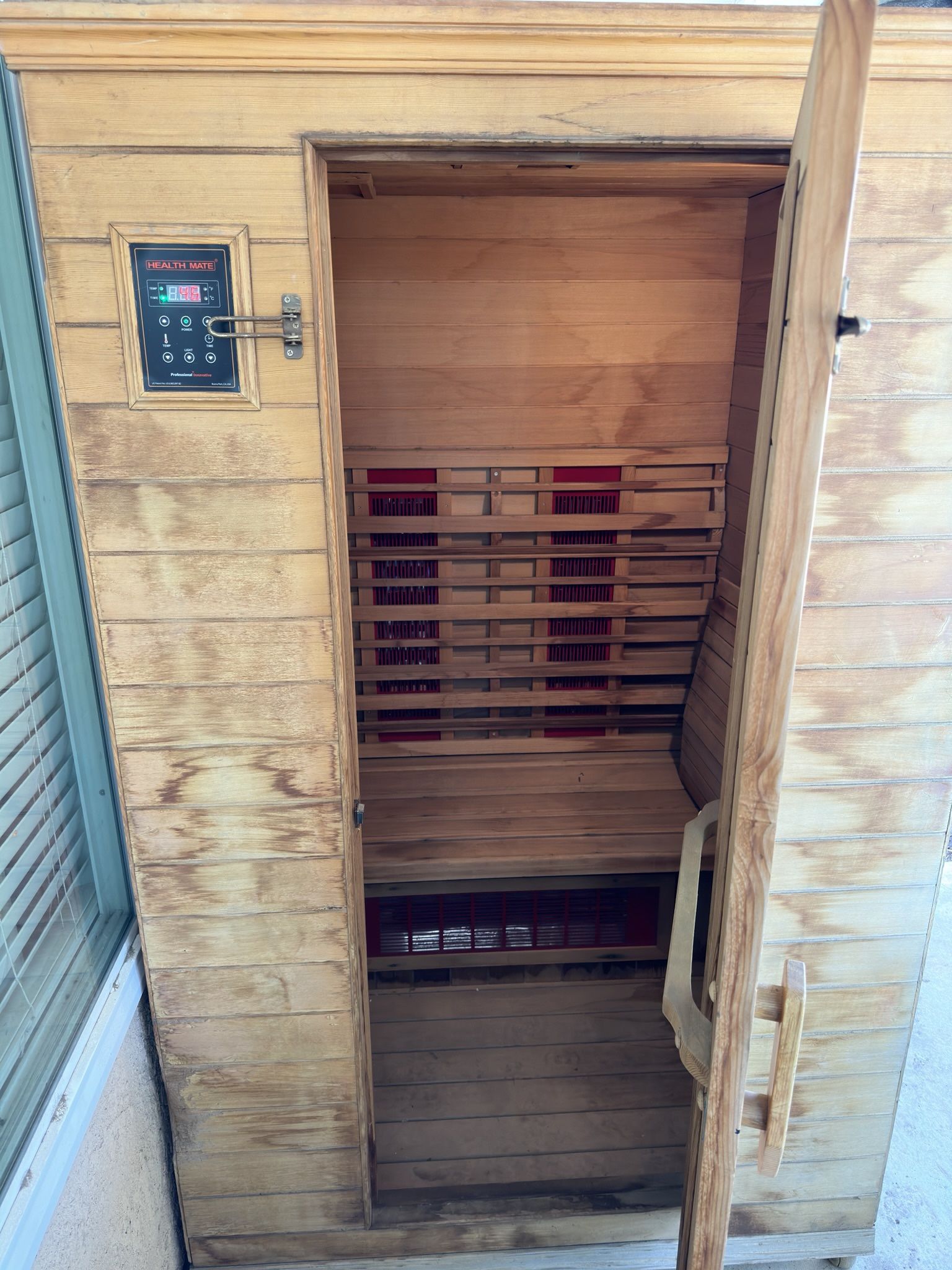 Healthmate Infrared Sauna