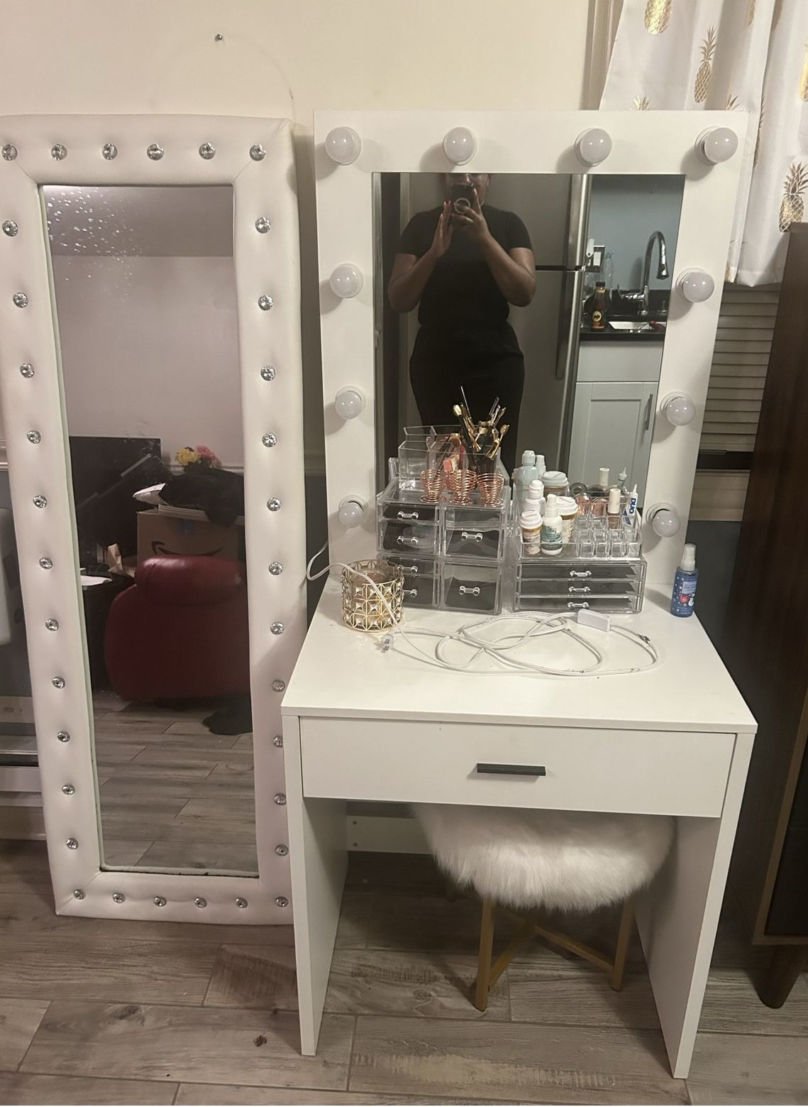 Vanity Set with Mirror and Stool