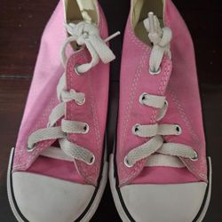 Girls Converse!!!