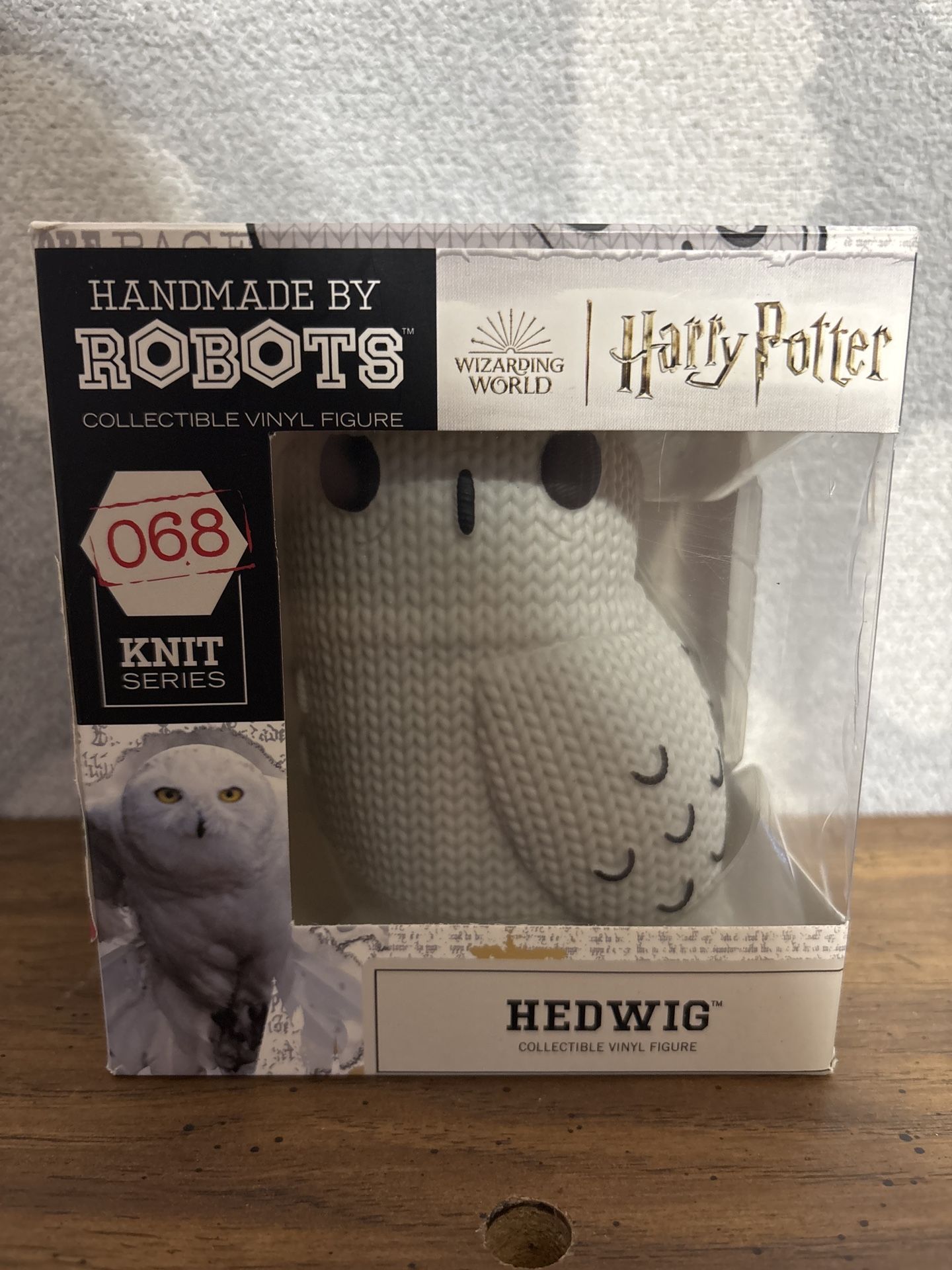 Hedwig – Harry Potter – Handmade By Robots Knit Series Vinyl Figure – Brand New (Minor Box Damage)