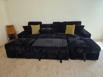 BLACK SECTIONAL SOFA