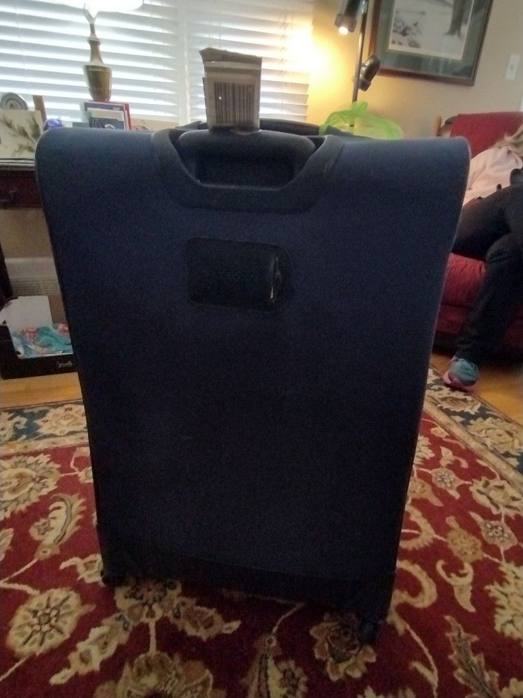 Samsonite Suitcase (Large)