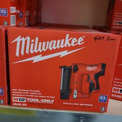 Milwaukee M12 23 GA Pin Nailer Tool Only 