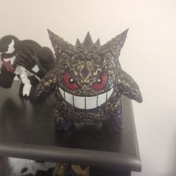 Gengar Statue 