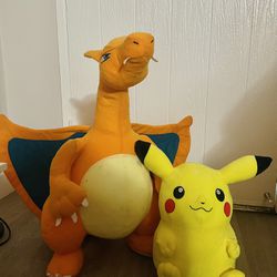 Charizard & Pokemon Plushie Collectibles