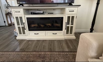 Fireplace mantel