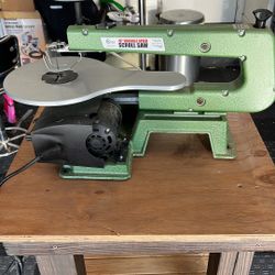 Central Machinery 16” Variable Speed Scroll Saw